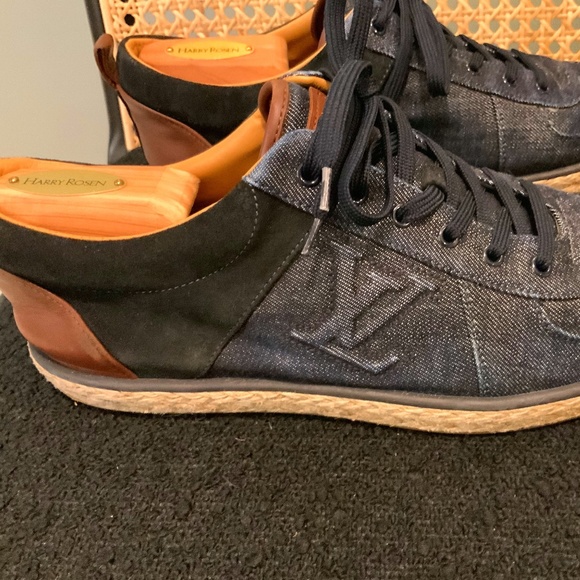 LOUIS VUITTON DENIM SNEAKERS LV SIZE 9 - Picture 1 of 8